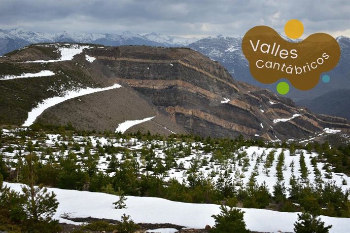 Cartel de las II Jornadas Divulgativas 'Valles Cantábricos: historias bajo tierra' que se celebrarán en Villablino el próximo mes de mayo.