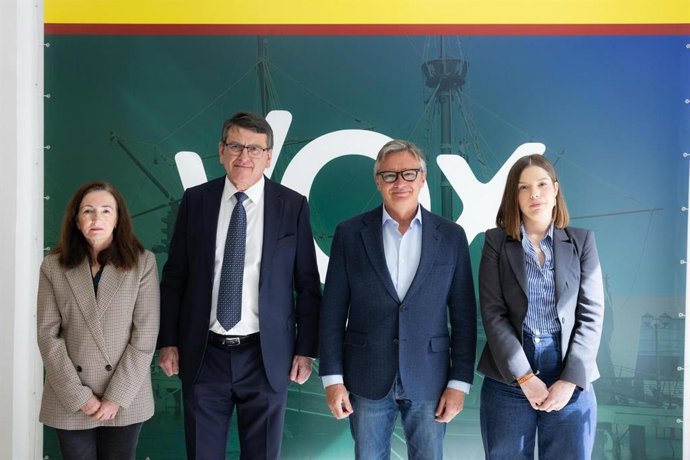 El candidato de Vox a la Presidencia de Andalucía, Manuel Gavira, en la capital onubense.