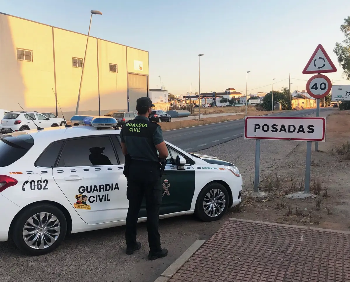 Agente de la Guardia Civil en Posadas