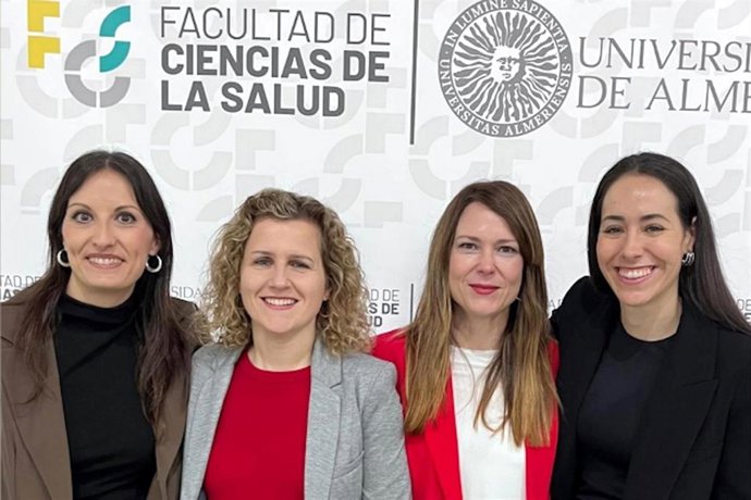 Parte del equipo de investigación de la Facultad de Ciencias de la Salud de la Universidad de Almería que ha llevado a cabo el estudio.