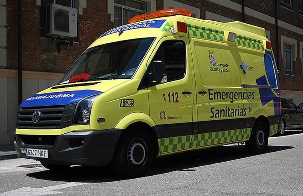 Archivo - Ambulancia de soporte vital básico