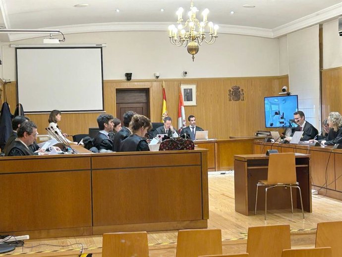 La Audiencia de Valladolid en una nueva sesión del 'caso ataúdes'.