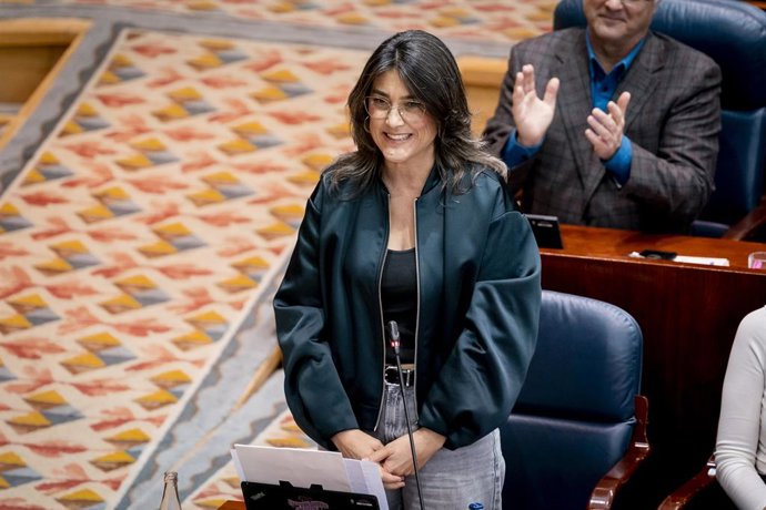 Archivo - Arquivo - A porta-voz do Más Madrid na Assembleia, Manuela Bergerot, durante uma sessão plenária na Assembleia de Madrid, em 12 de março de 2026, em Madrid (Espanha). A nova secretária de Educação, Ciência e Universidades comparece hoje na Assem