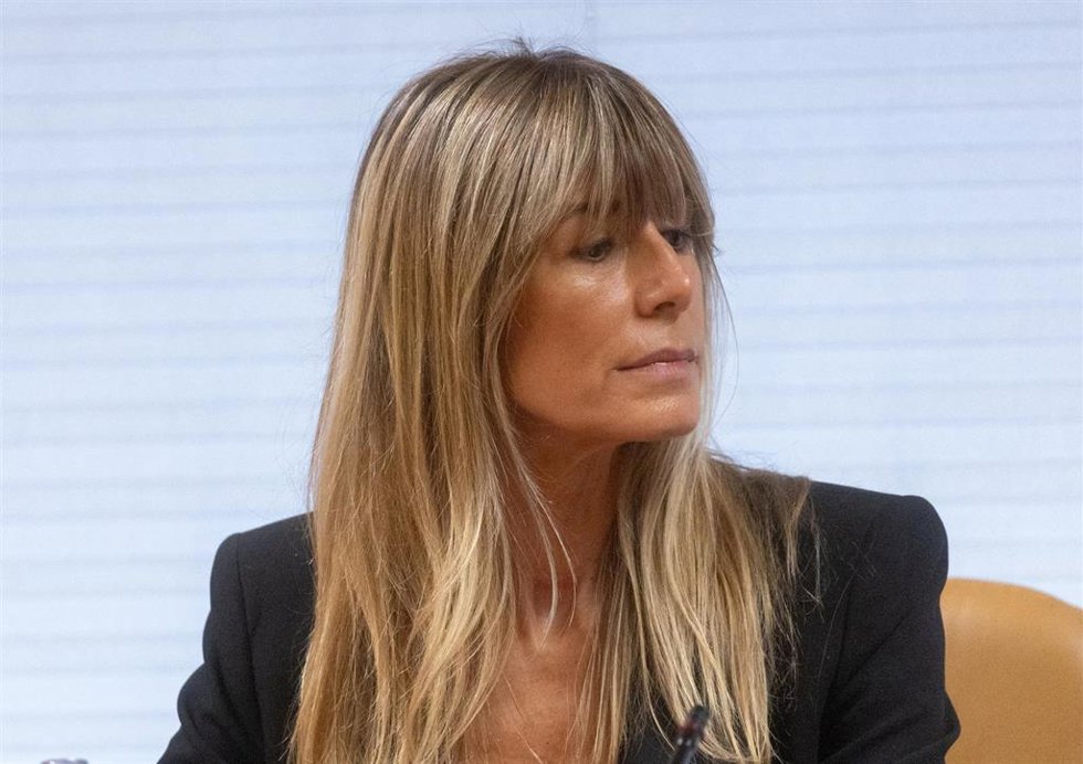 Archivo - La mujer del presidente del Gobierno, Begoña Gómez, durante la Comisión de Investigación sobre programas de cátedras y postgrados de la Universidad Complutense de Madrid y empresas financiadoras, en la Asamblea de Madrid, a 13 de noviembre de 20