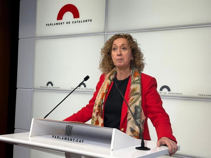 La portavoz de ERC en el Parlament, Ester Capella, en rueda de prensa este martes