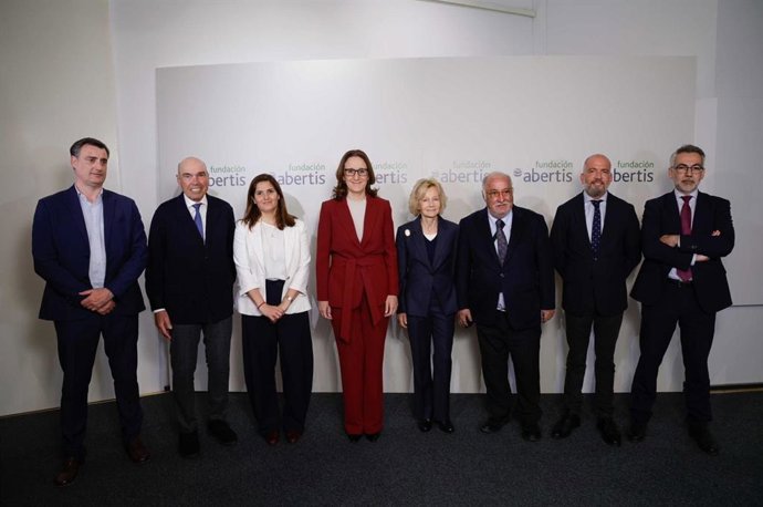 La Fundación Abertis ha presentado hoy su nueva campaña de seguridad vial “Hola, soy Juan y te invito a un café”, una iniciativa creada para concienciar sobre el impacto de la somnolencia al volante, una de las principales causas de siniestros.