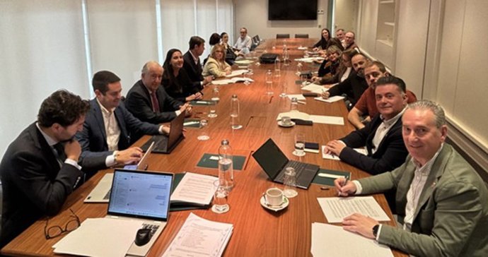 Firma del primer convenio colectivo de El Jamón.