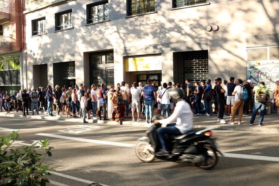 Imagen de una oficina de extranjería en Barcelona