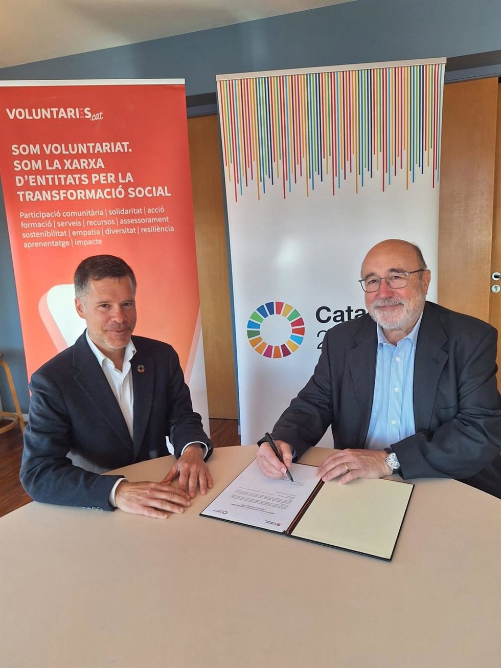 Firma de la incorporación de la Federació Catalana de Voluntariat Social a la Aliança Catalunya 2030