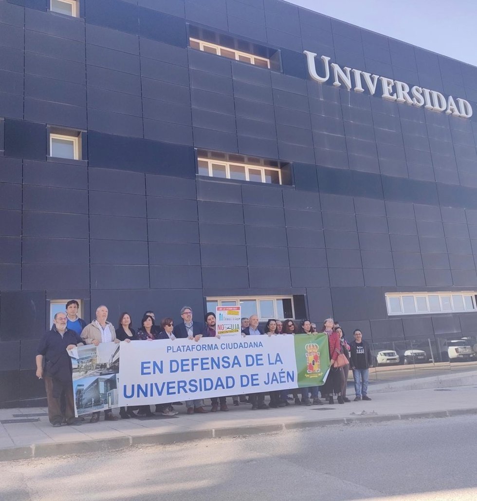 Archivo - Imagen de archivo de una concentración de la Plataforma en Defensa de la UJA