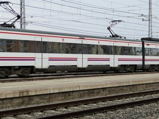 Archivo - Arxivo - Imatge d'arxiu d'un tren de Rodalies