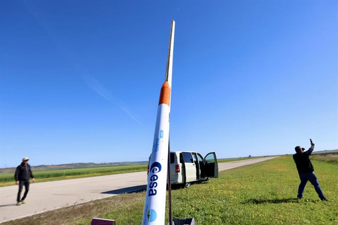 Imagen de archivo del lanzamiento de  satélites dentro de mini cohetes del programa escolar 'CanSat' de la Agencia Espacial Europea. 