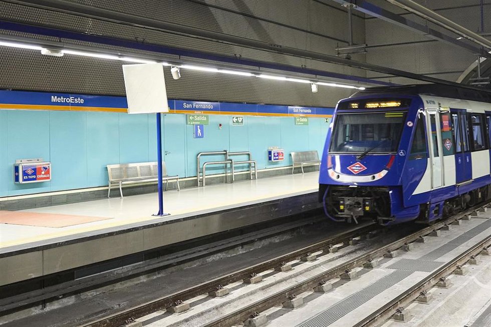 Archivo - Archivo.- Interior de la estación de San Fernando tras la reapertura total de la línea 7B de Metro de Madrid