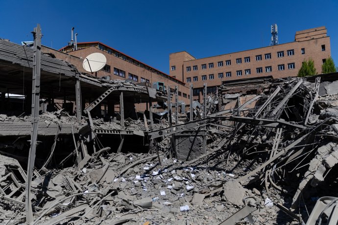 Un edificio de telecomunicaciones de la Universidad de Sharif destruido por un bombardeo en Irán. 