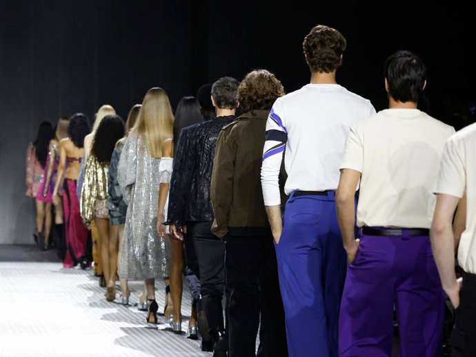 Desfile de Custo Barcelona en la 080 Barcelona Fashion