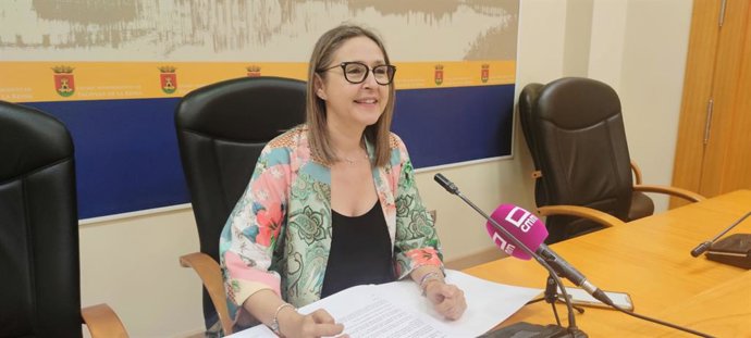 Archivo - Montserrat Muro durante una rueda de prensa en Talavera de la Reina.