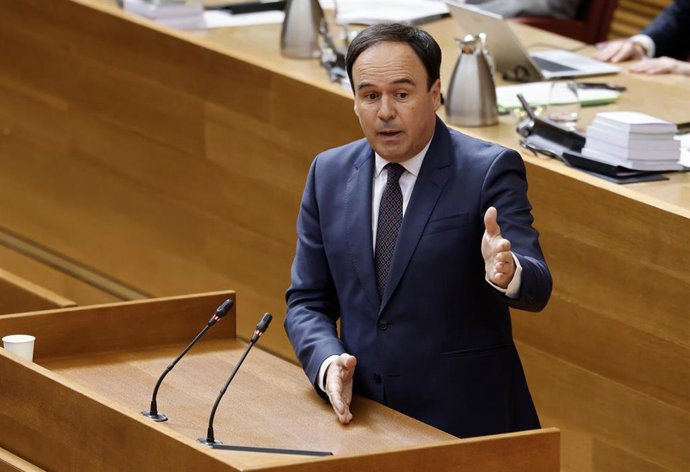 El 'president' de la Generalitat, Juanfran Pérez Llorca, en la sesión de control este miércoles en Les Corts