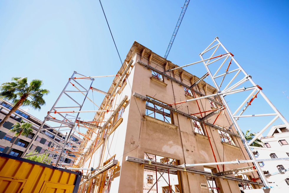 Las obras del edificio histórico de Cecili Metel.