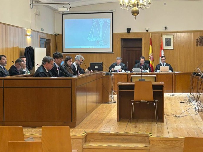 Trib.- Caso ataúdes: "Nos quitábamos de comer por pagar el recibo de los muertos, que era sagrado, y nos han engañado"