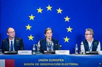 La UE avala el carácter "pacífico" de las elecciones en Perú pese a la desconfianza y complejidad para votar