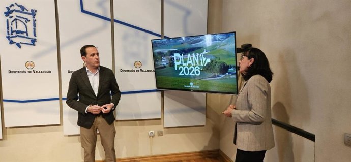 El presidente de la Diputación de Valladolid, Cormado Íscar, presenta la nueva convocatoria y las bases del Plan V 2026