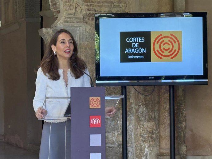 La presidenta de las Cortes de Aragón, María Navarro.
