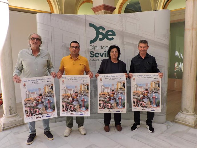 Presentación en la Casa de la Provincia de la Diputación de Sevilla del cartel de las fiestas de la Romería de la Cruz y las Fiestas de El Campillo en honor de la Virgen de Fátima.