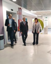 Planas defiende que la regularización de migrantes será "muy positiva" para el sector primario español