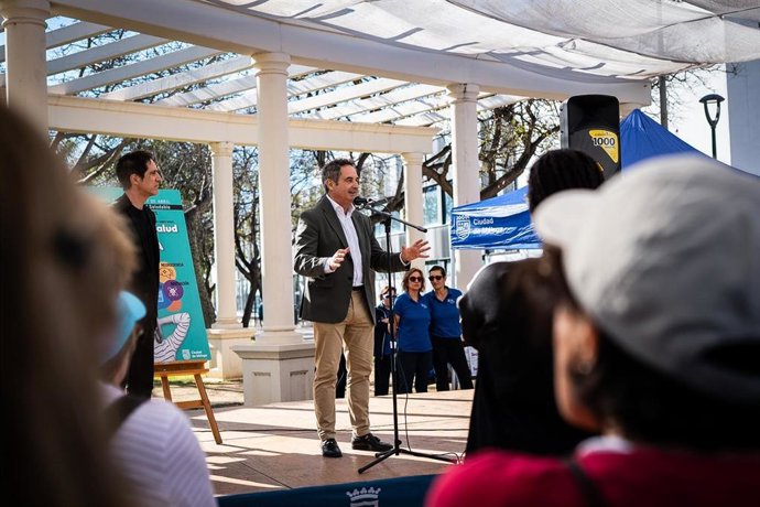 El concejal delegado de Derechos Sociales, Francisco Cantos, en la jornada para fomentar hábitos saludables en el marco del Día Mundial de la Salud