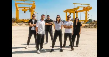 Els valencians Lespurna reflexionen sobre "la trampa de la nostàlgia" en el single 'Llenya cremada'