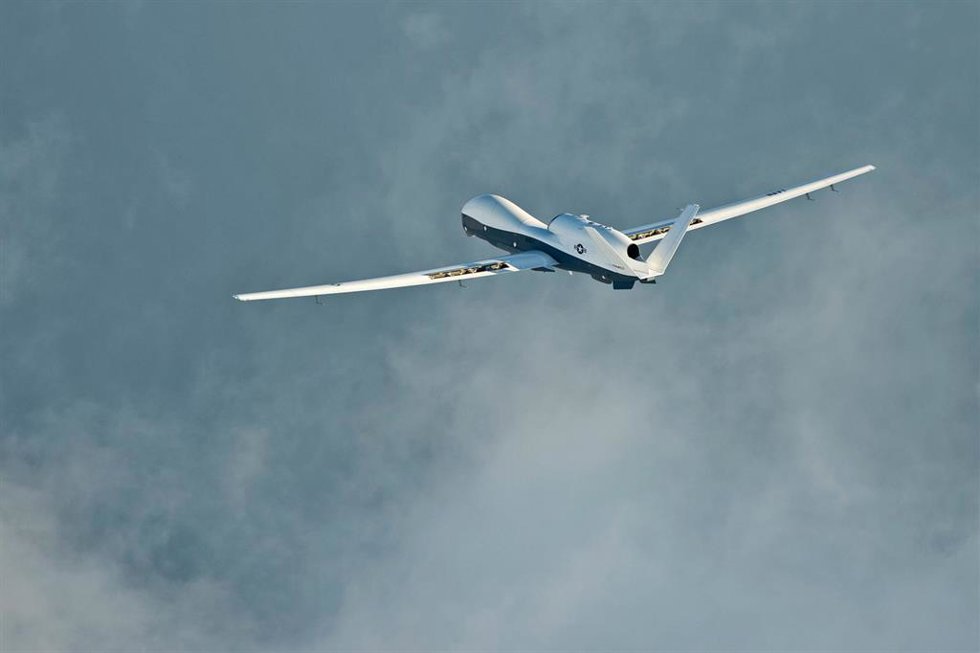 Archivo - Un dron de vigilancia de alta altitud 'MQ-4C Triton' de las Fuerzas Armadas de Estadso Unidos (archivo)