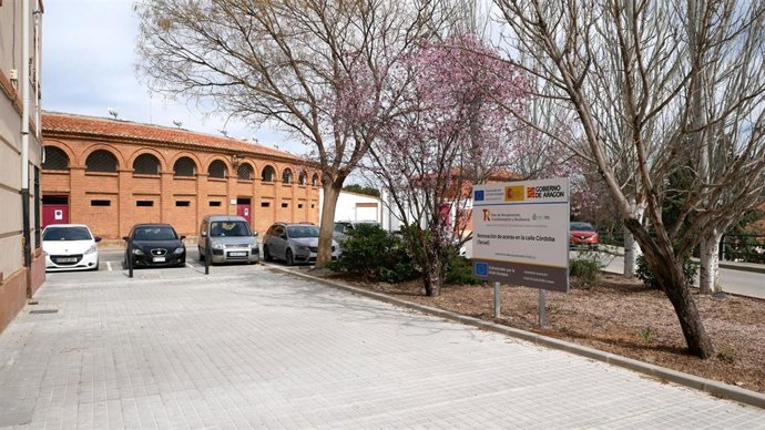 La recuperación de las escaleras de acceso al Cementerio, la renovación del alumbrado exterior de la Plaza de San Juan y la mejora integral de las calles Córdoba y Granada forman parte del Plan de Cohesión, Diversificación y Valoración de Recursos.