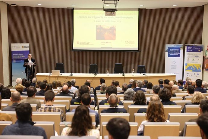 La presidenta del Govern, Marga Prohens, interviene en la Jornada Eurorregional sobre Riesgos de Inundación.