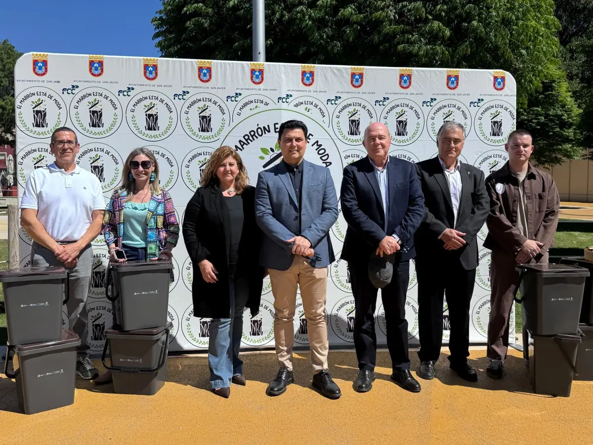 Quinto contenedor en San Javier