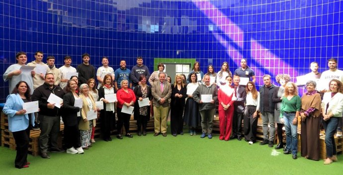 Entrega de diplomas de cursos de formación de la Junta en Huelva.