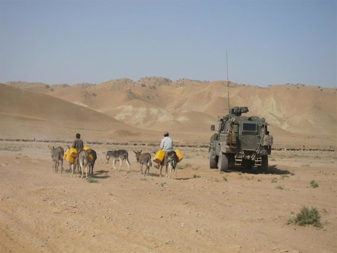 Archivo - Un blindado español en Afganistán