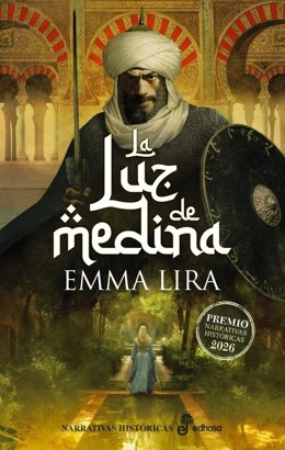 Coberta de 'La luz de Medina' d'Emma Lira