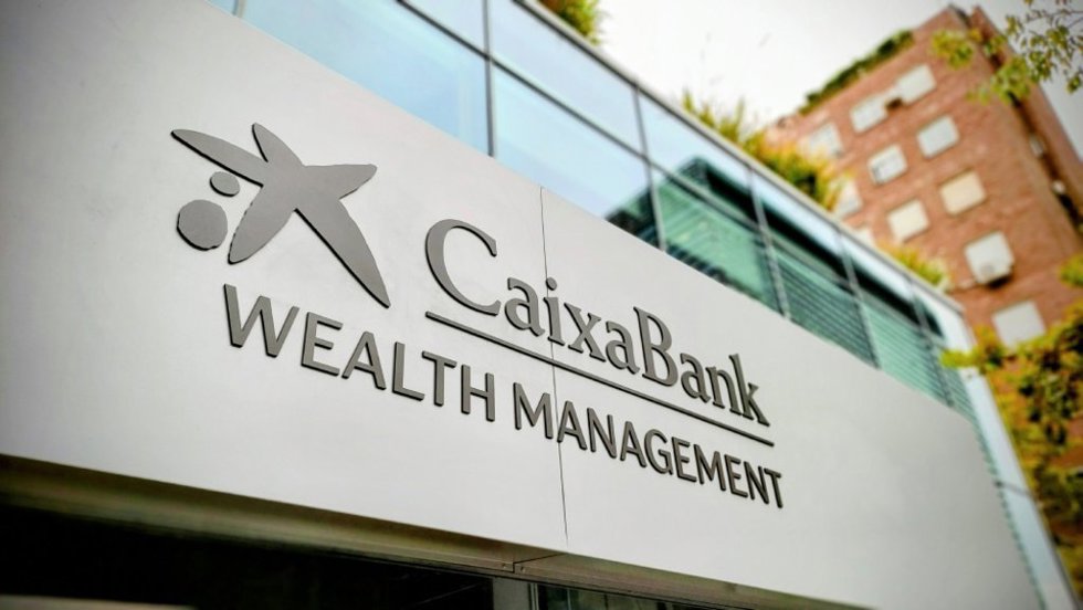 Archivo - Oficina de CaixaBank Wealth Management.
