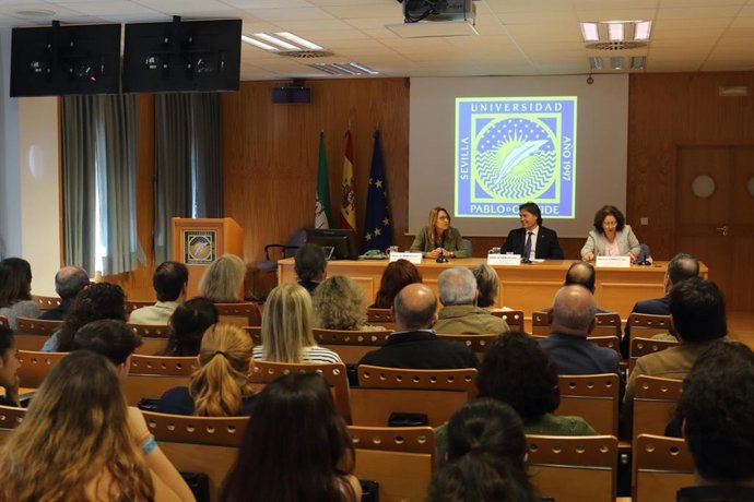 La presentación de la campaña 'Yo elegí la UPO'.