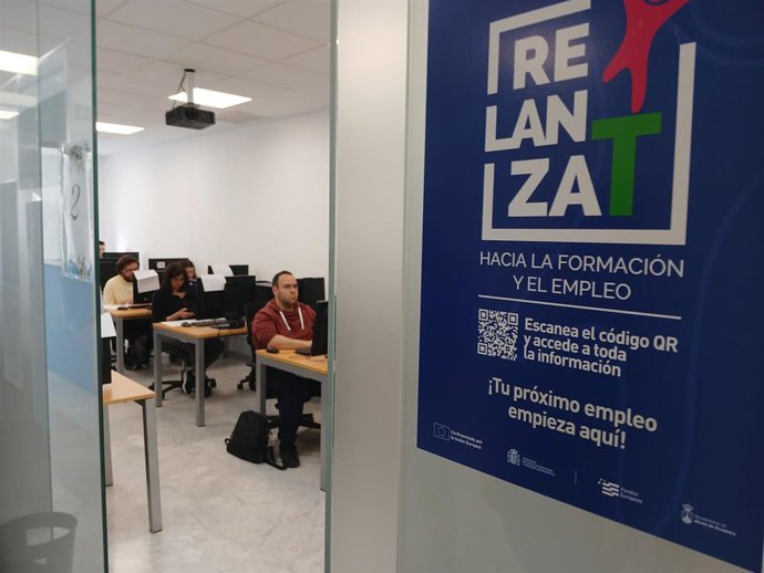 Primeros itinerarios formativos del programa del empleabilidad Relanza-T.