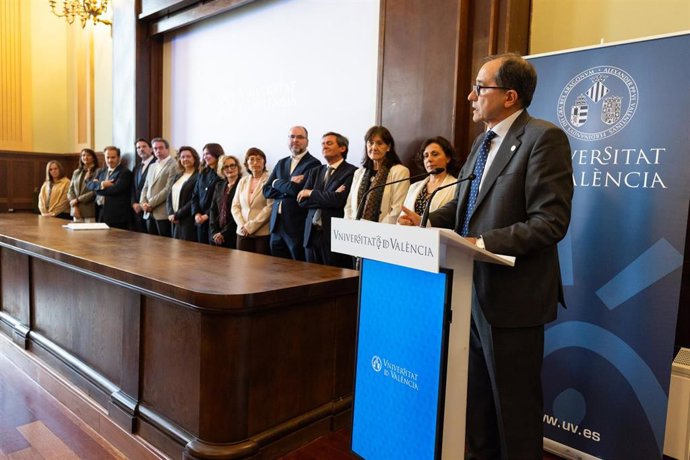 Archivo - Juan Luis Gandía emplaza a su equipo a trabajar por una universidad de oportunidades, equidad y pensamiento crítico
