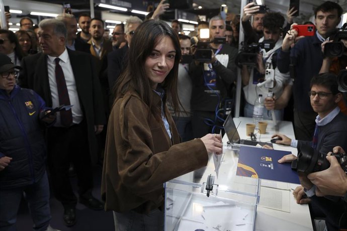 Archivo - Aitana Bonmati en las elecciones presidenciales del FC Barcelona del 15 de marzo de 2026