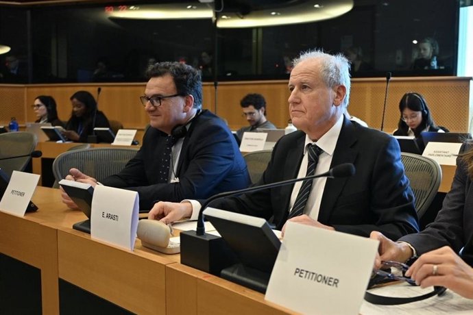 El consejero de Industria, Eduardo Arasti, defiende en Europa la petición de Cantabria de declarar el 10 de marzo como Día del Trabajador Autónomo