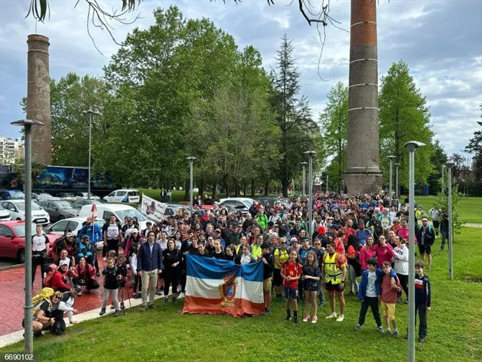 Subida a Peña Cabarga del Ayuntamiento de Astillero en foto de archivo