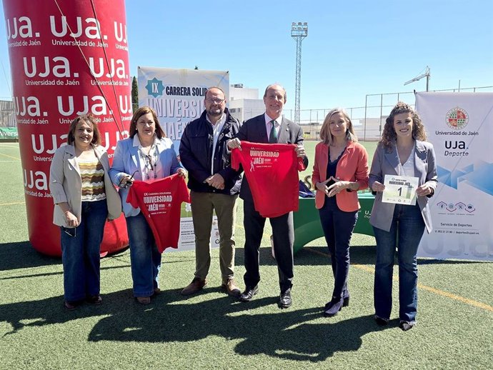 Presentación de la carrera solidaria de la UJA