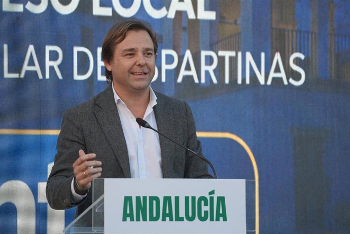 El secretario general del PP de Andalucía, Antonio Repullo, en el congreso local del PP de Espartinas.
