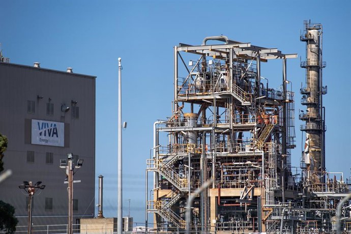 Daños tras un incendio en la refinería Viva Energy Geelong en Corio, una de las dos con las que cuenta Australia