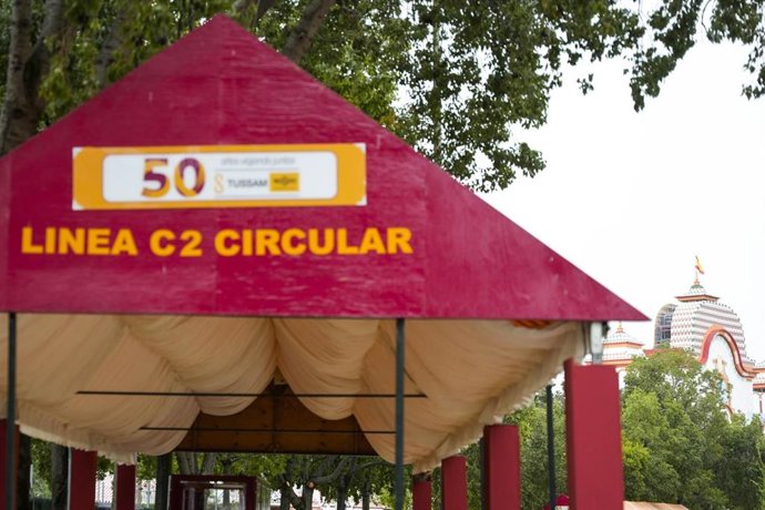 La paradas de los autobuses de Tussam para la Feria de Abril de Sevilla, como imagen de recurso.