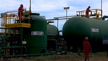 Repsol retoma el control en Venezuela y y pacta aumentar su producción un 50% en