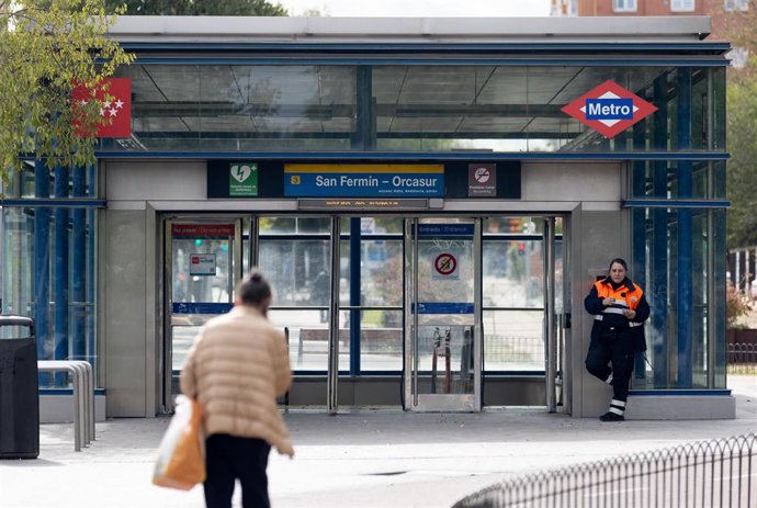 Archivo - Archivo.- La estación de Metro de San Fermín-Orcasur de la línea 3